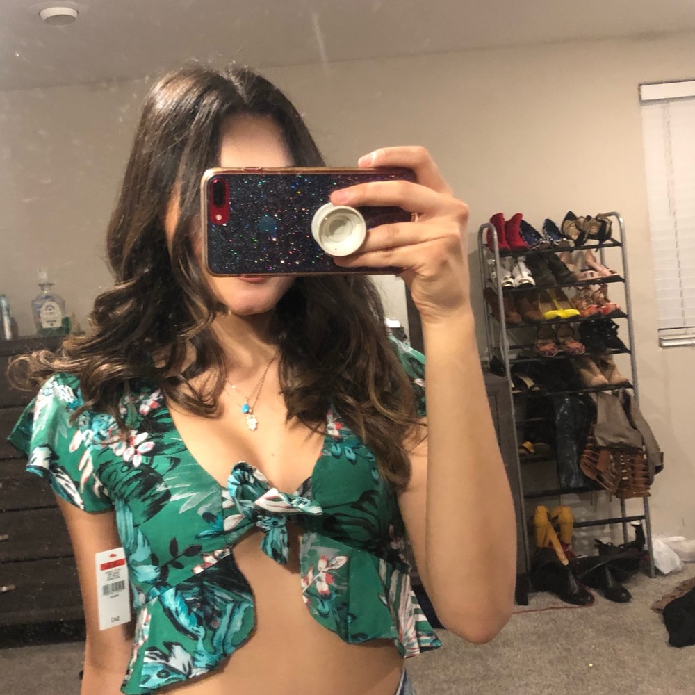 cute spring/summer crop top